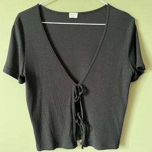 🖤Wilfred/Aritzia tie up ribbed shirt